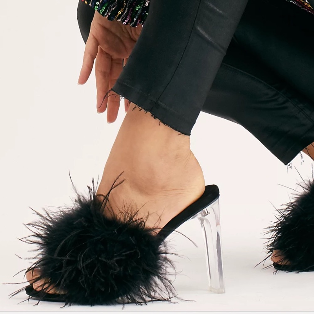 Size 9 Jeffrey Campbell Ostrich Feather  Heels